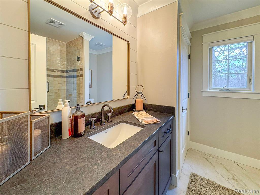 4936 PAULA Avenue, Clarkston, MI — Photo 16