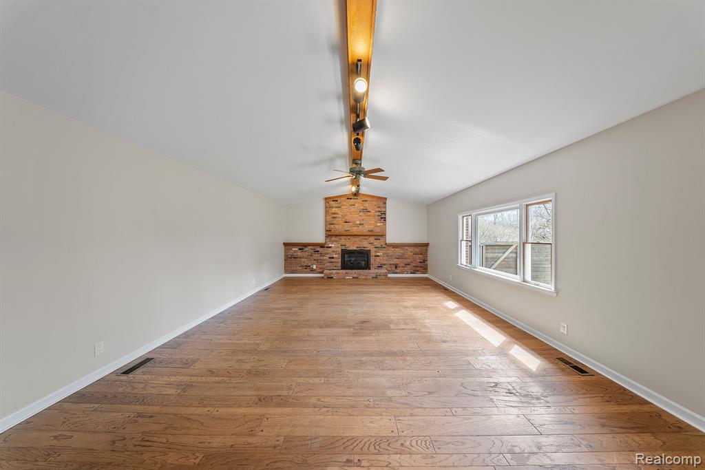 9415 Lakewood Drive, Grosse Ile, MI 48138 — Photo 16