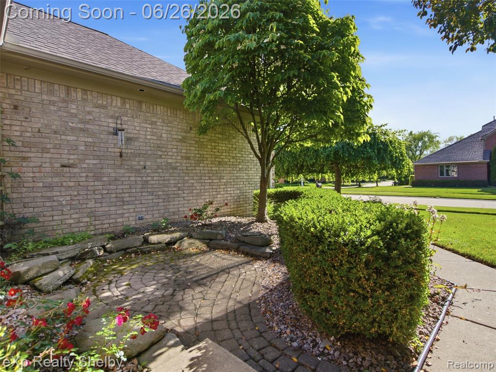 56432 Cromwell Court, Utica, MI 48316 — Photo 4