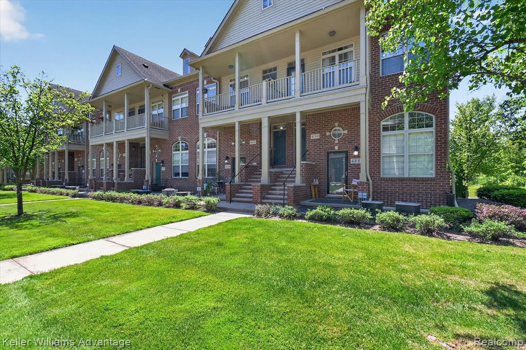 446 Old Pine Way, Walled Lake, MI 48390 — Photo 3