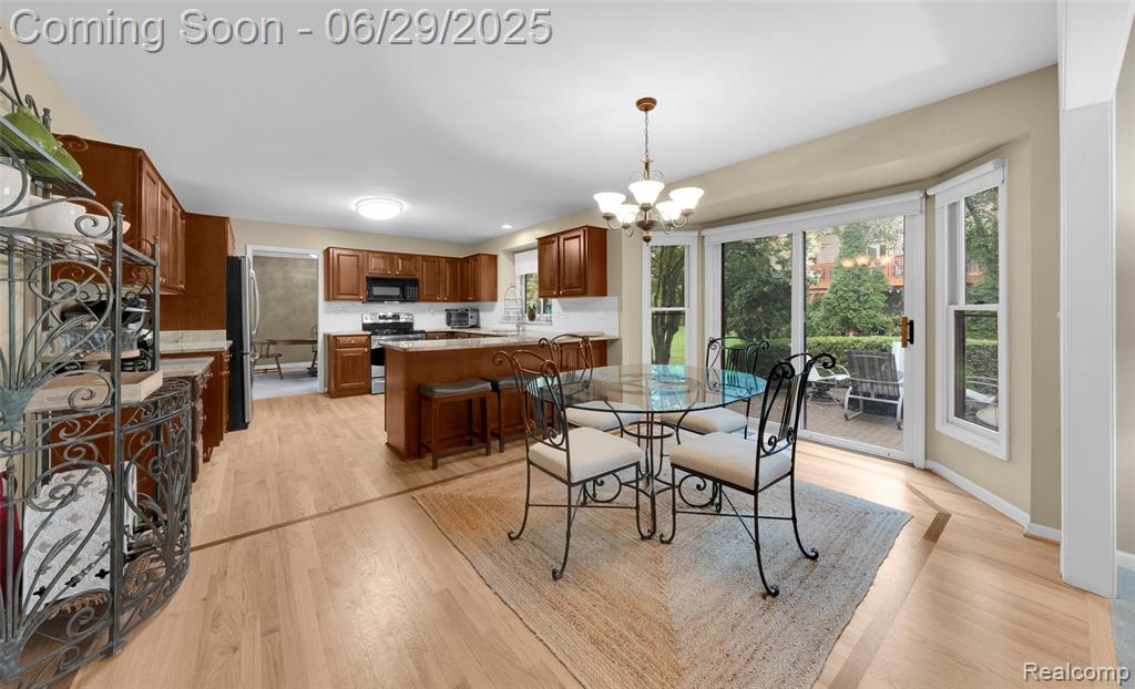 4240 Blue Heron Drive, Auburn Hills, MI 48326 — Photo 17
