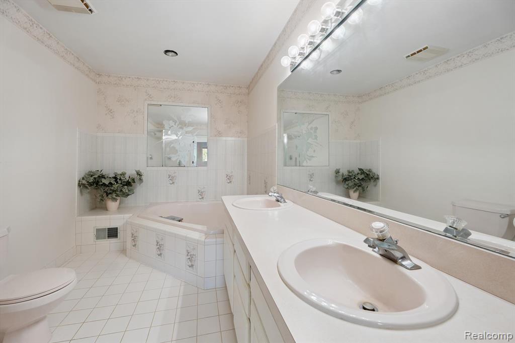 1792 Tooley Road, Howell, MI 48855 — Photo 21