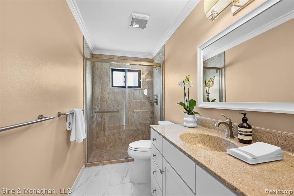 4419 Robinwood Avenue, Royal Oak, MI 48073 — Photo 15