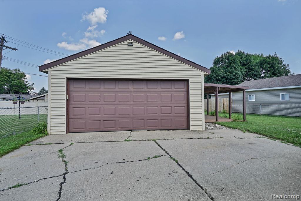 615 Lincoln Street, Lapeer, MI 48446 — Photo 18