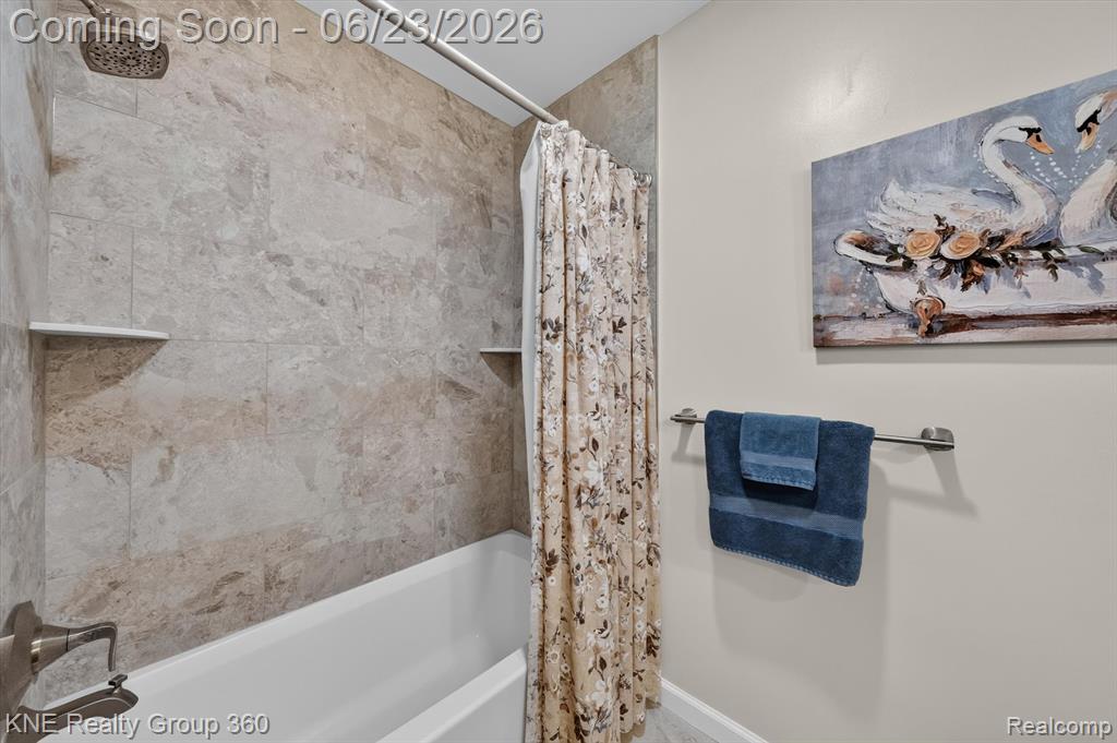 895 Fairway Trails Drive, Brighton, MI 48116 — Photo 30