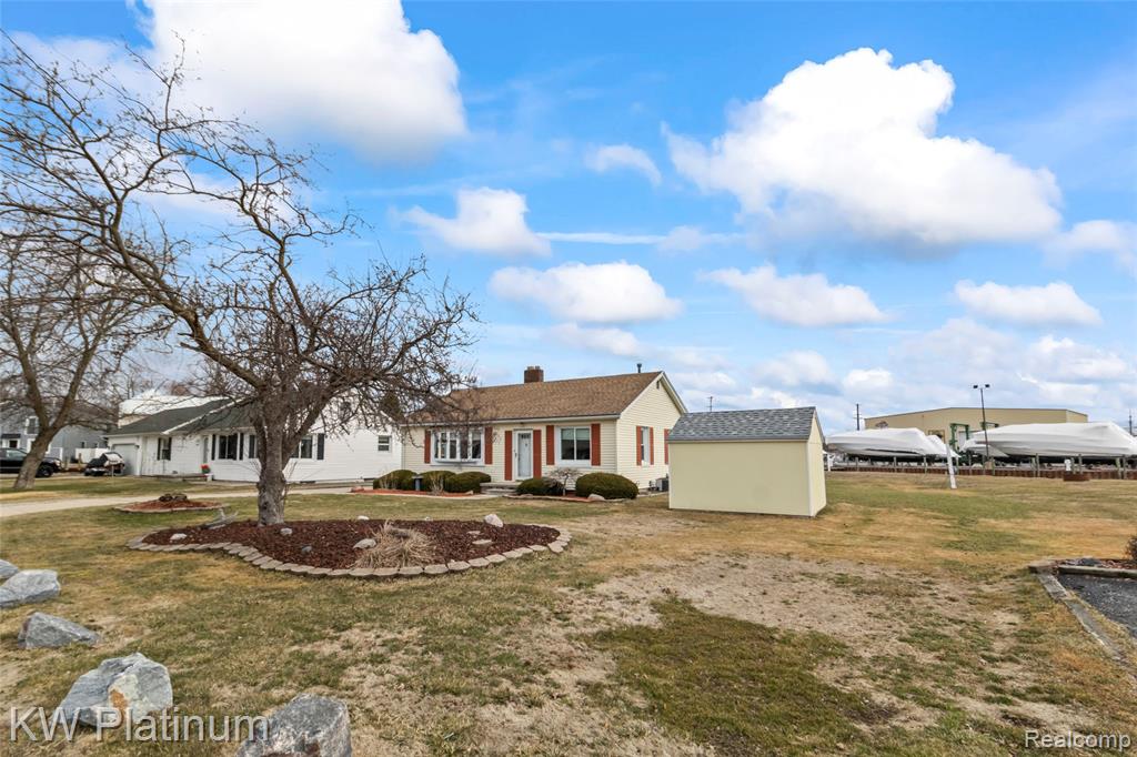 7811 Alexandria Drive, Ira, MI — Photo 3