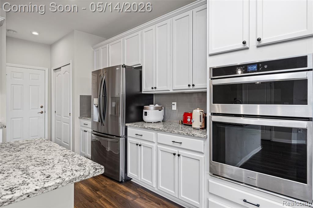 43235 Heron Drive, Novi, MI — Photo 14