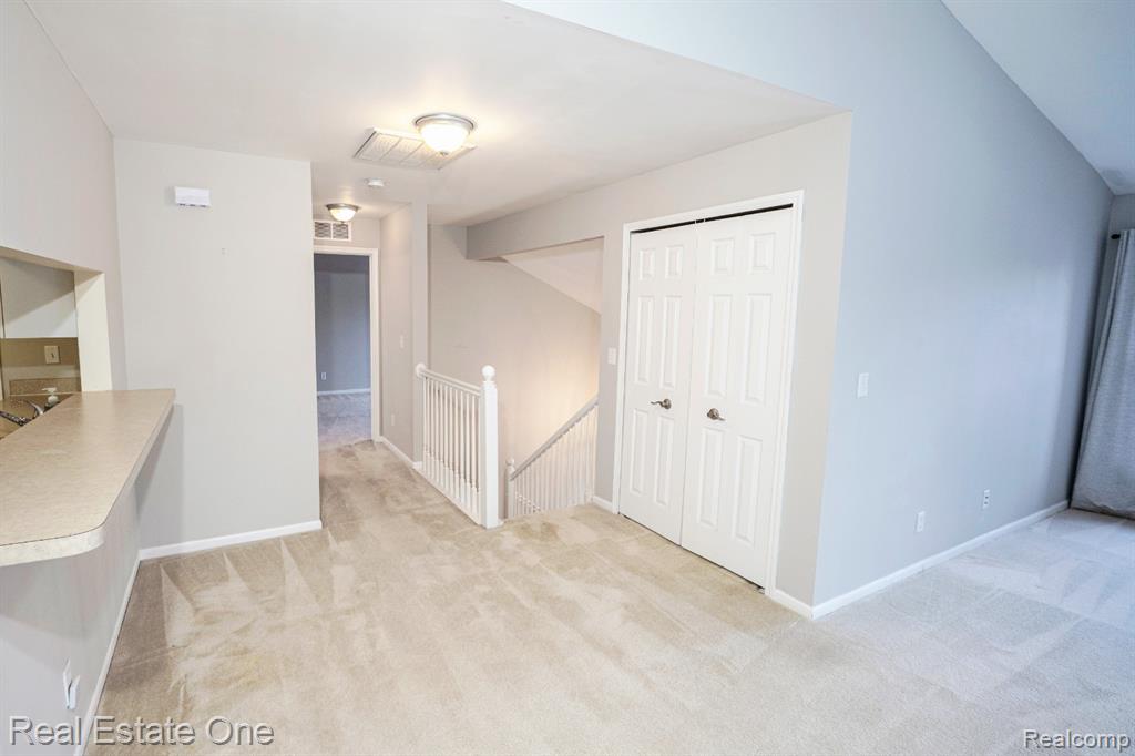 5305 Brookemonte Circle, Rochester, MI 48306 — Photo 12