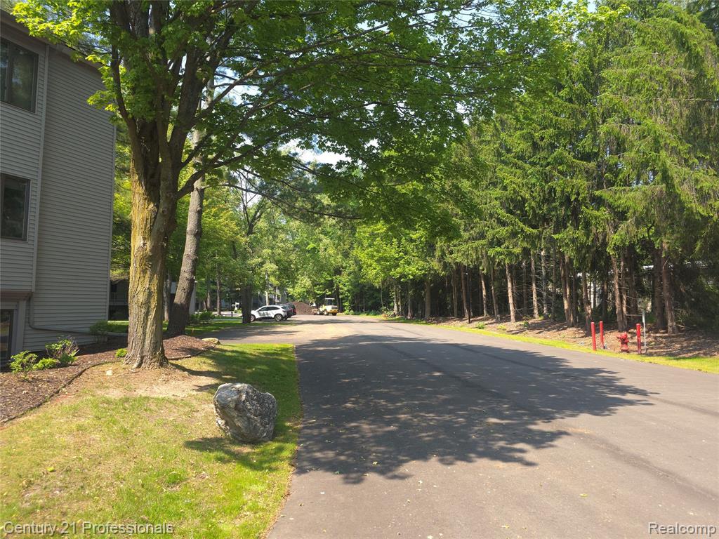5714 Creeks Crossing, Williamsburg, MI 49690 — Photo 3