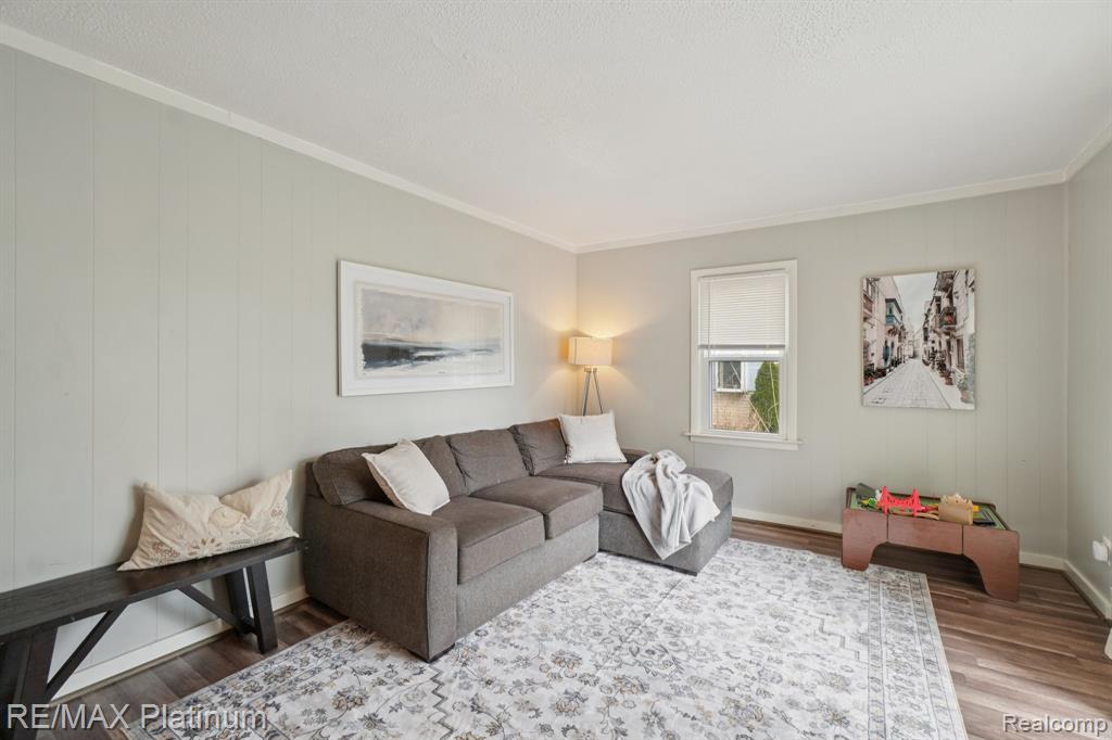 521 W Crane Street, Howell, MI 48843 — Photo 9
