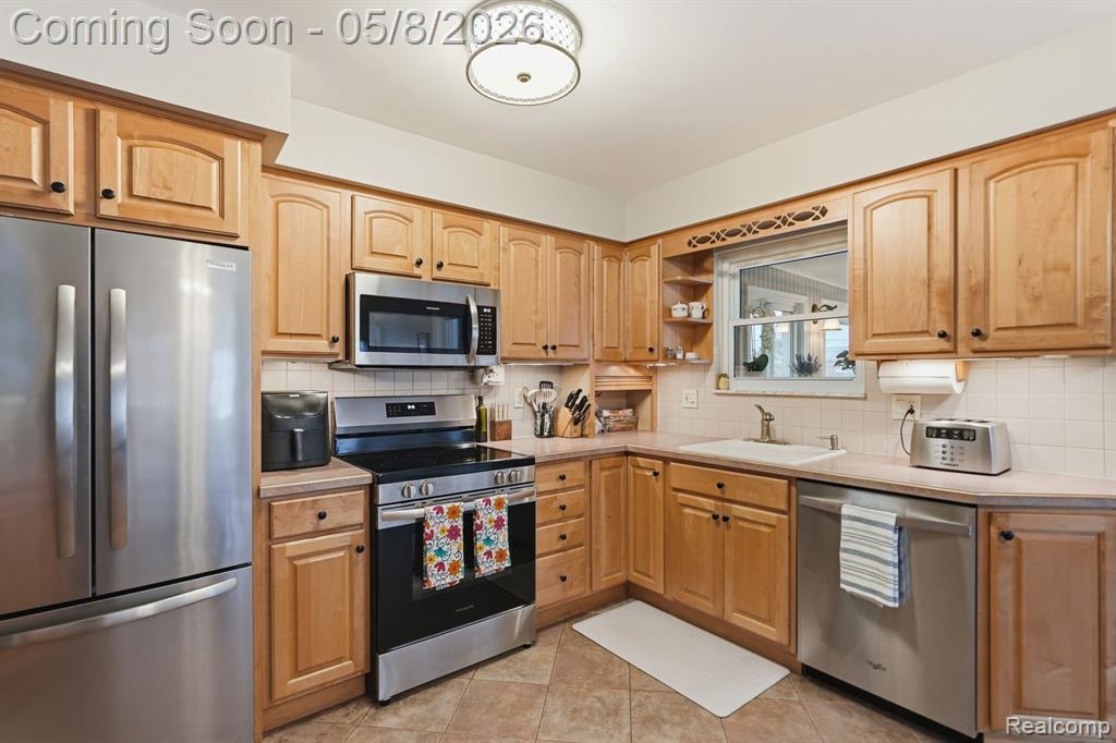 33304 Fraser Avenue, Fraser, MI 48026 — Photo 12