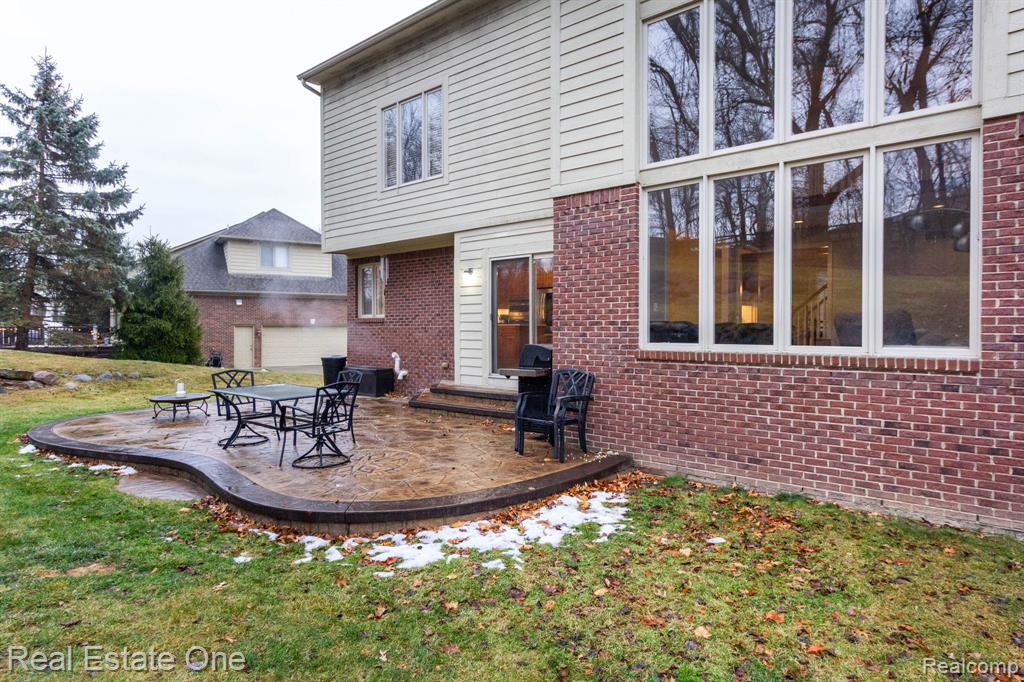 6536 Chatham Circle, Rochester Hills, MI 48306 — Photo 62
