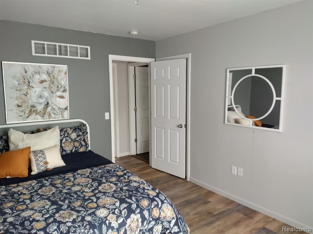 7484 WALNUT Drive, Goodrich Vlg, MI — Photo 27