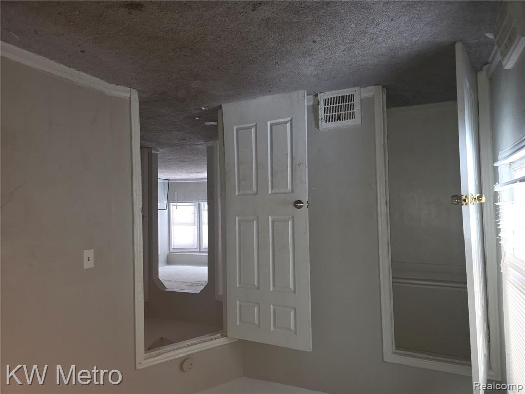 19452 Prevost Street, Detroit, MI 48235 — Photo 8