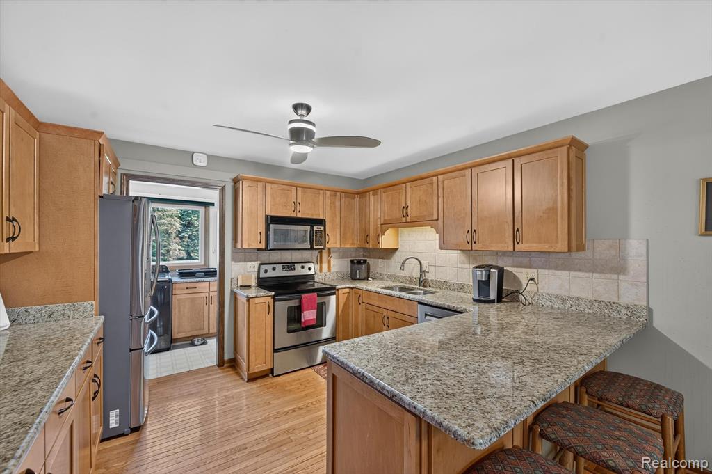 9968 Timothy Lane, South Lyon, MI 48178 — Photo 8