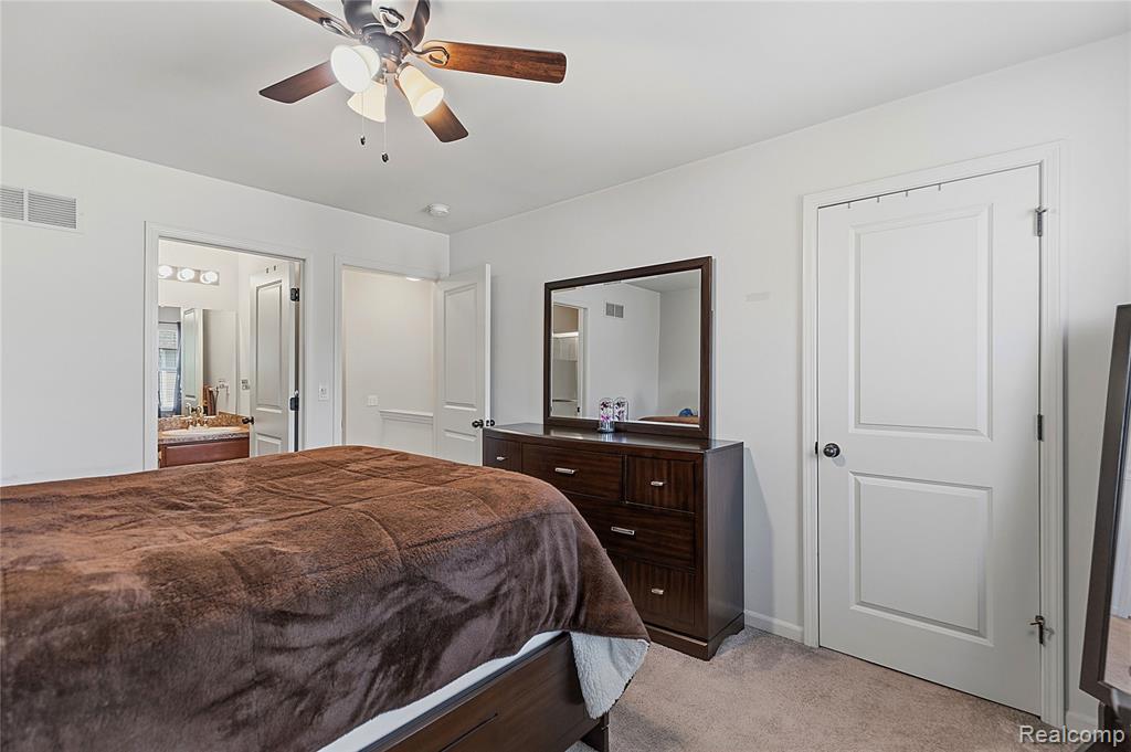 561 Parkdale Lane, Ferndale, MI 48220 — Photo 14