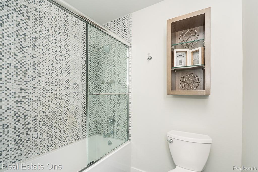864 Cumberland Rdg Court, Rochester, MI 48307 — Photo 24