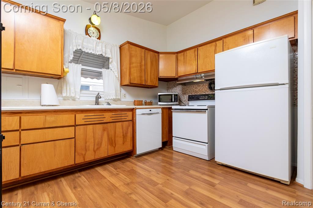 5387 Vivian Street, Dearborn Heights, MI 48125 — Photo 9
