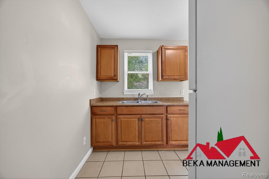4924 Howe Road, Wayne, MI 48184 — Photo 5