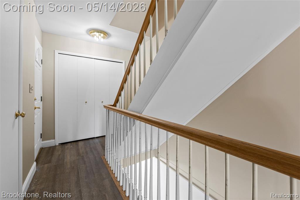 819 Kirts Boulevard, Troy, MI 48084 — Photo 5