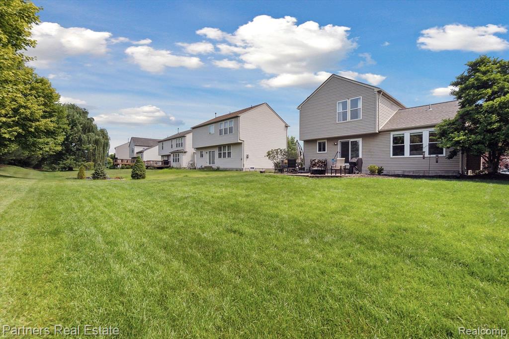 9955 W Avondale Circle, Ypsilanti, MI 48198 — Photo 36