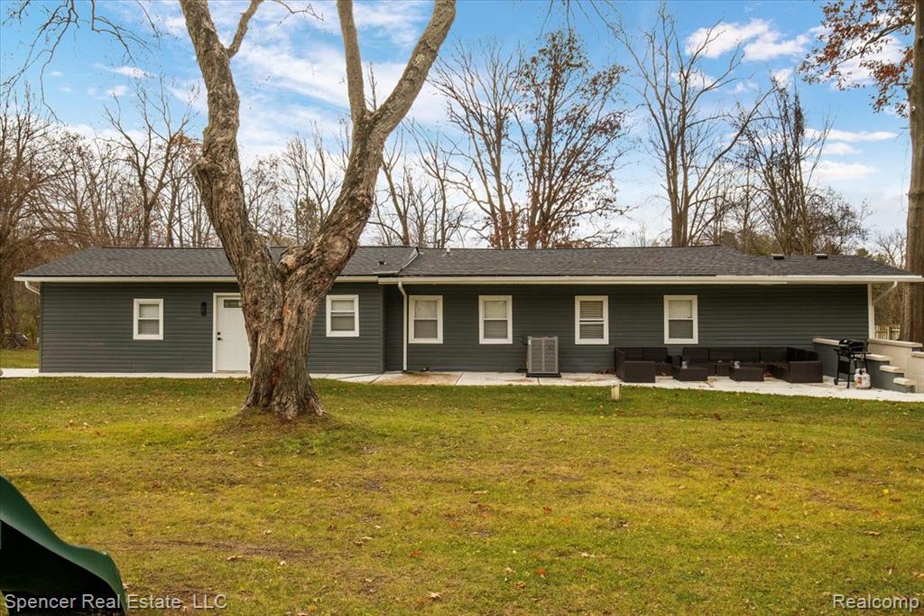 7669 S Eston Road, Clarkston, MI 48348 — Photo 10