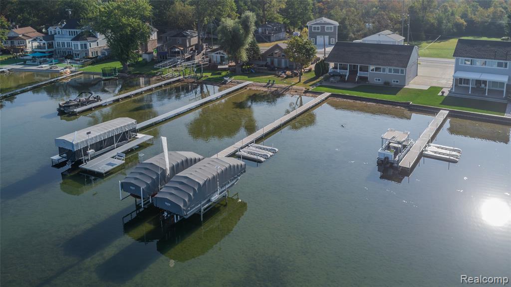 443 E Shore Drive, Whitmore Lake, MI 48189 — front exterior