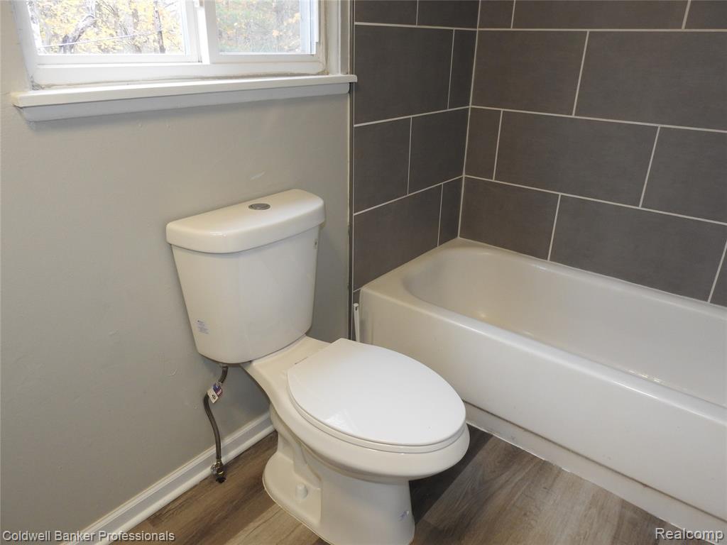 5919 Western Road, Flint, MI 48506 — Photo 21
