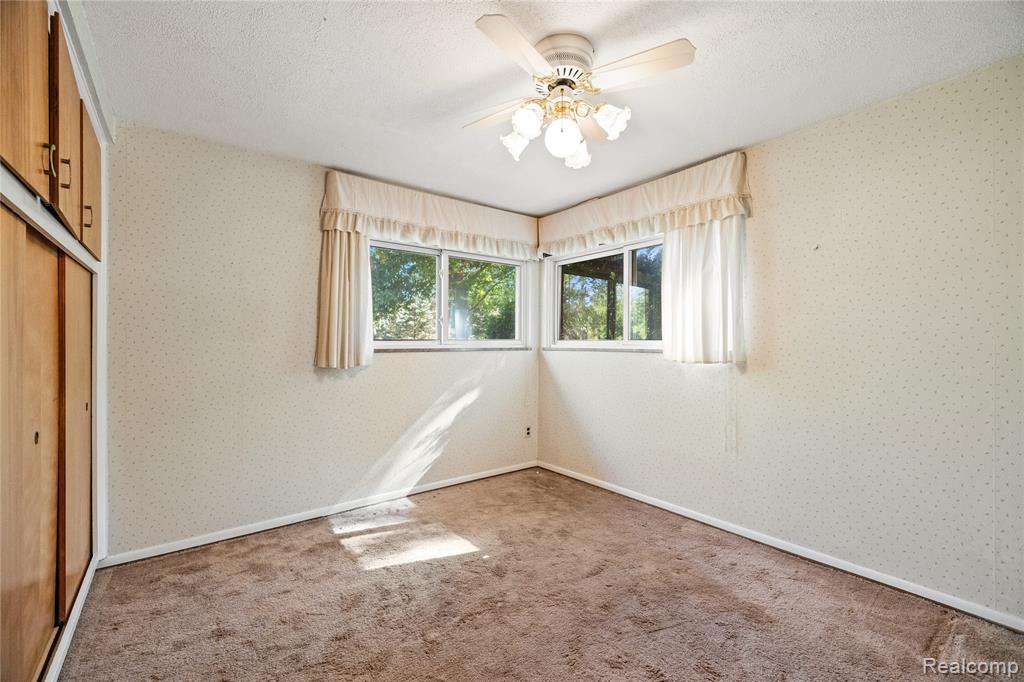 7250 Ten Hill Road, West Bloomfield, MI — Photo 21
