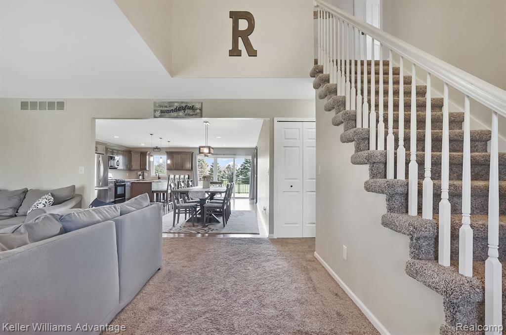 5580 Jeanne Marie Drive, White Lake, MI 48383 — Photo 3