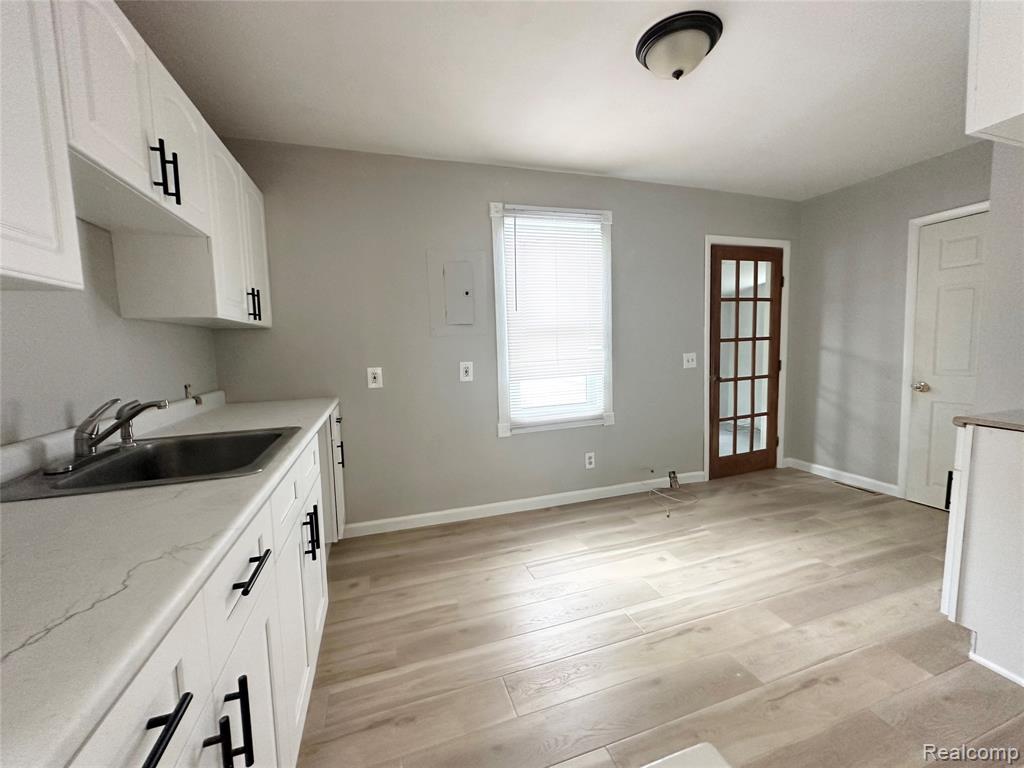 7027 Meadow Avenue, Warren, MI 48091 — Photo 7