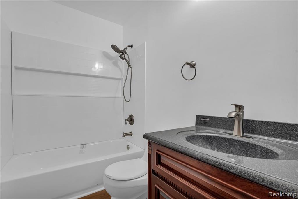 1402 Heritage Drive, Canton, MI 48188 — Photo 6
