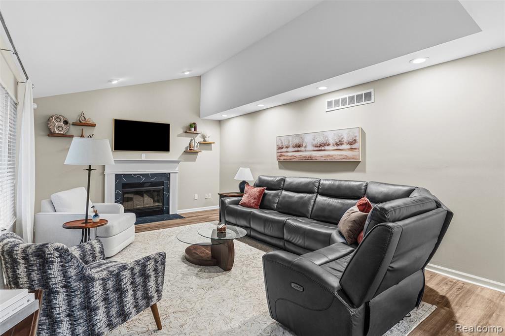 6158 Lismore Circle, Grand Blanc, MI 48439 — Photo 21