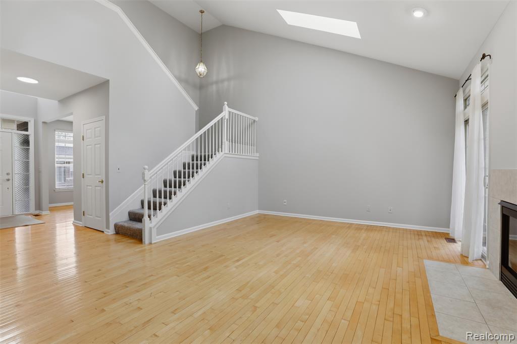 4368 Gateway Circle, West Bloomfield, MI — Photo 9