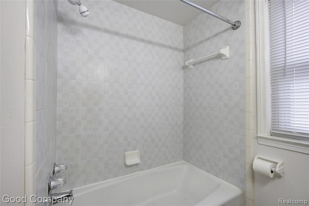 960 Columbia Road, Berkley, MI 48072 — Photo 19