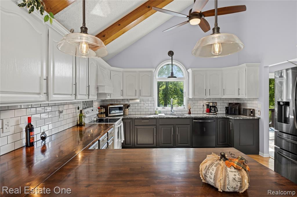 4047 Sunfish Drive, Lapeer, MI 48446 — Photo 22