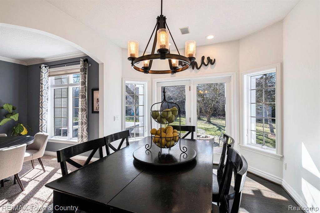 440 RIVER WOODS Drive, Flushing, MI 48433 — Photo 11