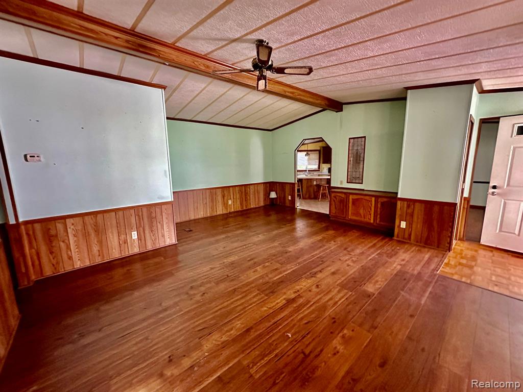 50104 AMBLESIDE, Shelby Twp, MI 48315 — Photo 8