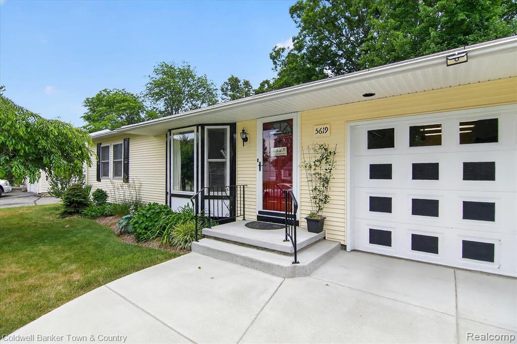 5619 Dogwood Street, Jackson, MI 49201 — Photo 5