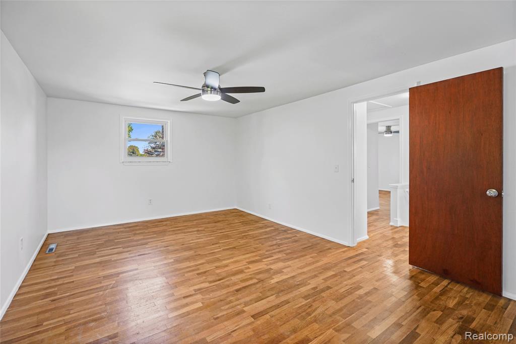 3098 Wagon Trail, Flint, MI 48507 — Photo 30