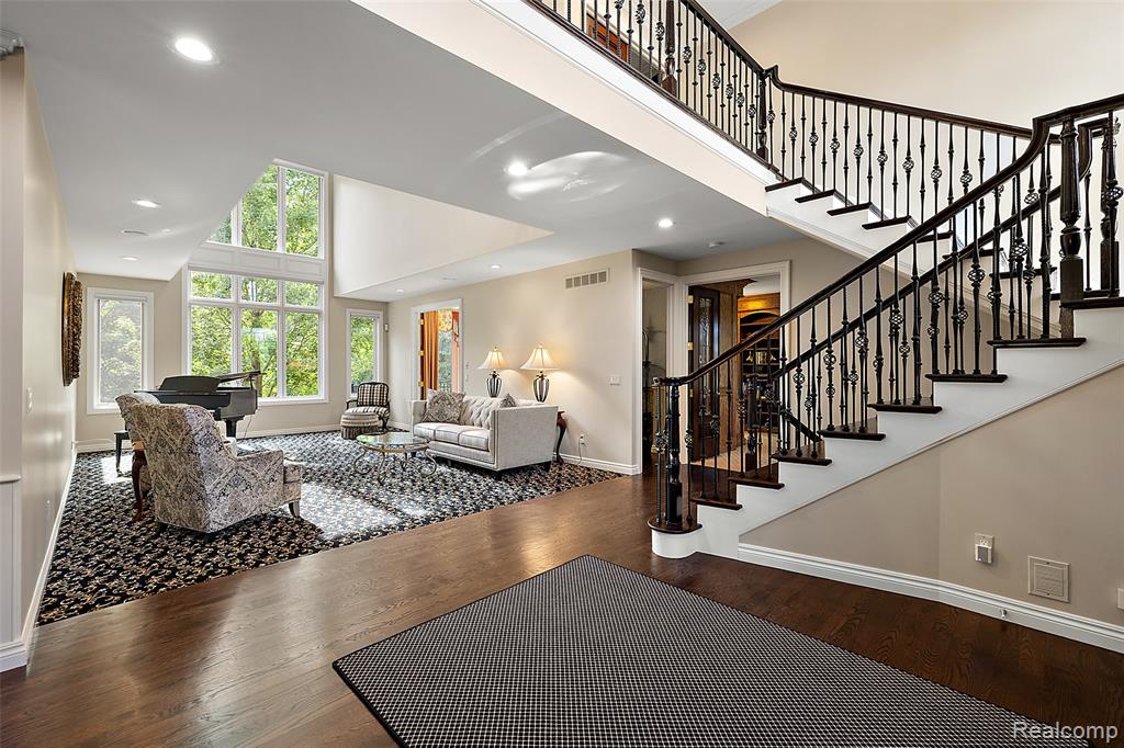 4688 Fawn Hill Court, Rochester, MI 48306 — Photo 15
