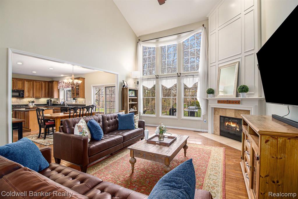 48520 Antique, Canton, MI 48187 — Photo 11