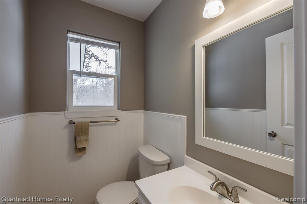12749 Shaffer Road, Davisburg, MI 48350 — Photo 13