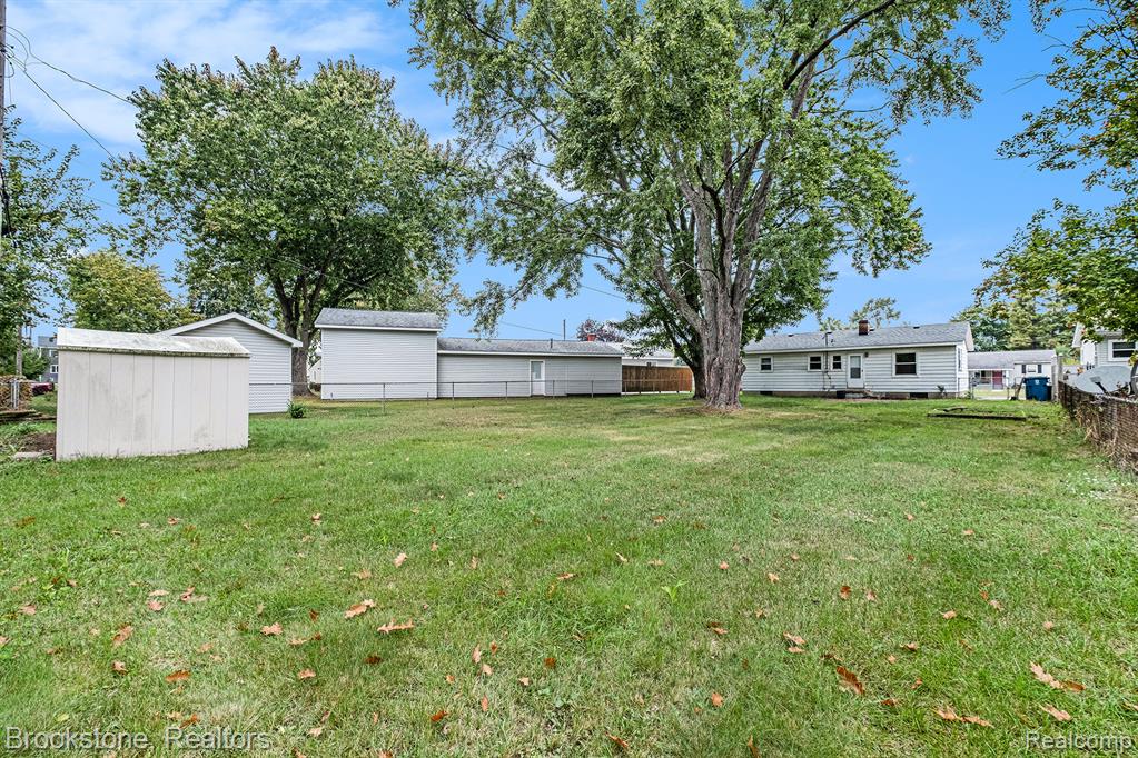 805 Hartner Drive, Holly, MI 48442 — Photo 11