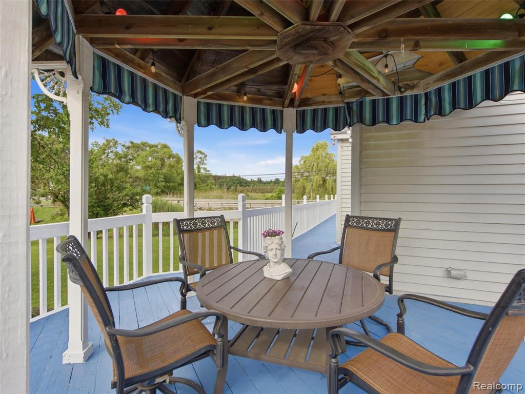 425 S Ortonville Road, Ortonville, MI 48462 — Photo 13