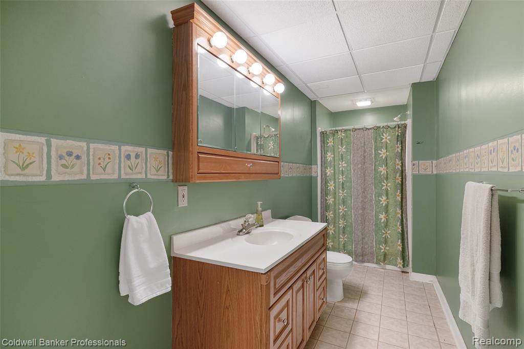 4881 Spring Meadow Drive, Clarkston, MI 48348 — Photo 40