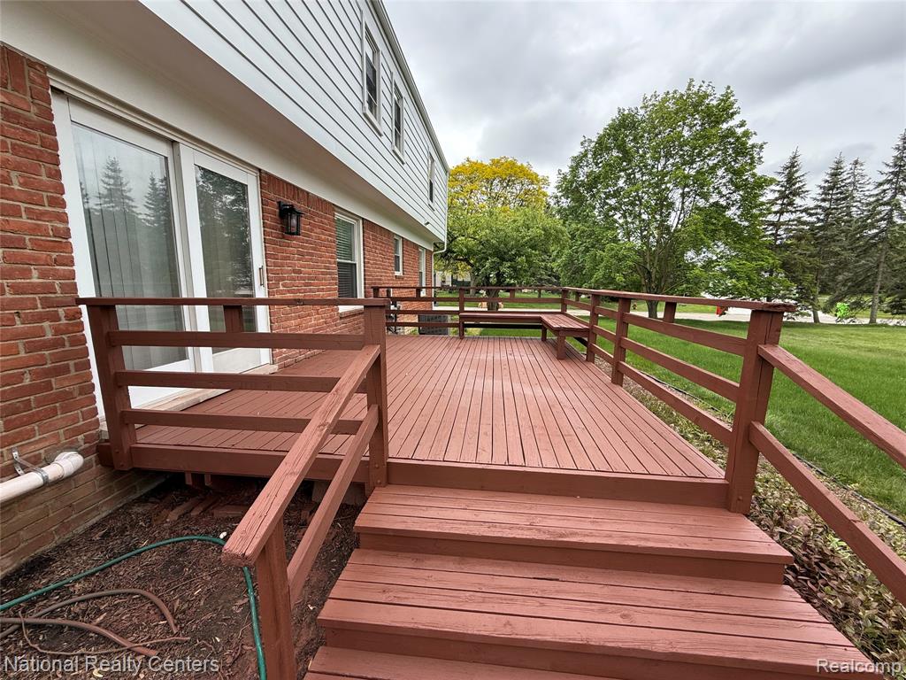 5888 Red Coat Lane, West Bloomfield, MI — Photo 46