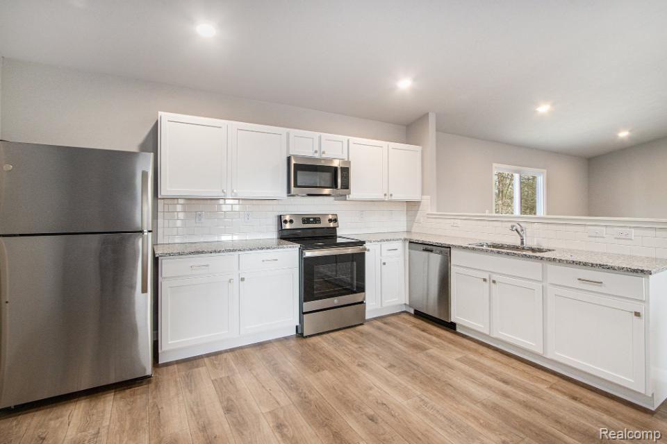 7107 TIMBERLINE Drive, Flint, MI 48507 — Photo 6
