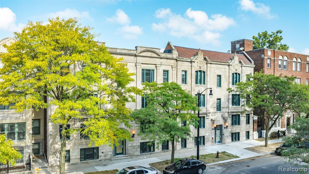 100 Seward Street, Detroit, MI 48202