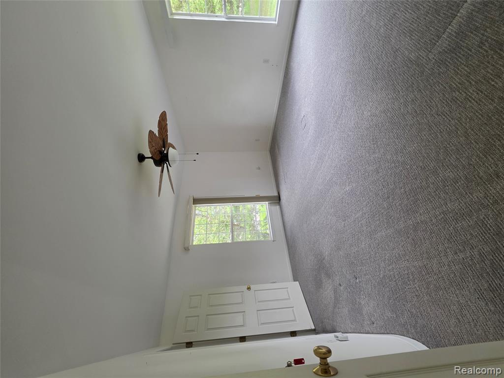 48484 Savoy Court, Utica, MI 48315 — Photo 9